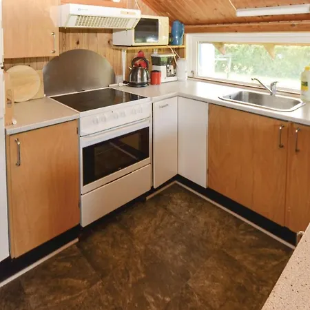 Nice In W/ Wifi And 3 Bedrooms Hébergement de vacances *
